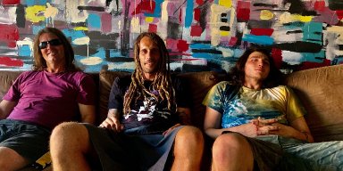 AMAMMOTH: Aussie sludge/stoner/doom group releases new single; LP ‘The Fire Above’ nears release via Electric Valley Records