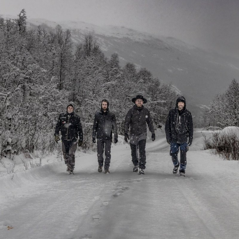 Norwegian Black Metallers Kampfar Release New Single "Lausdans Under Stjernene"
