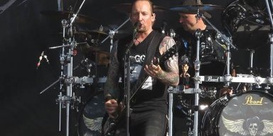  VOLBEAT Honors VINNIE PAUL At Belgium's GRASPOP METAL MEETING (Video) 