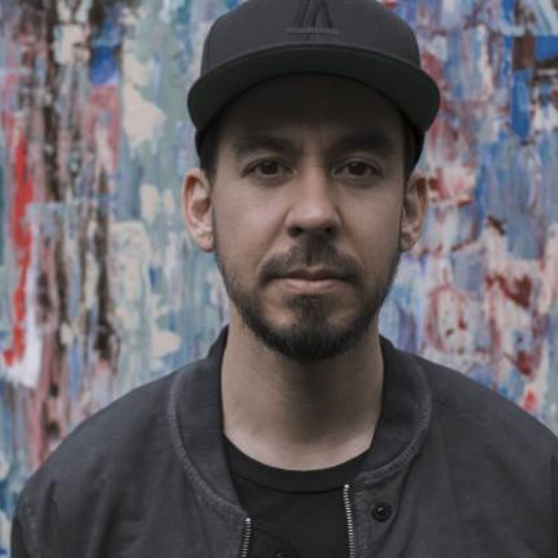  LINKIN PARK's MIKE SHINODA Releases 'Brooding' Video 