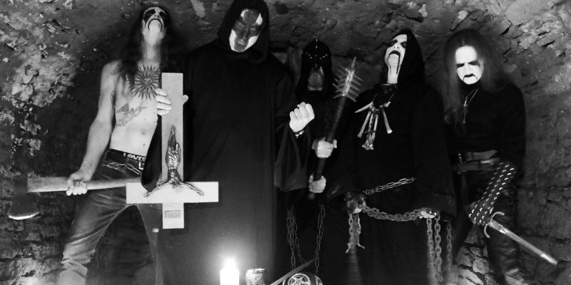 BAXAXAXA premiere new track at Transmissions From the Dark