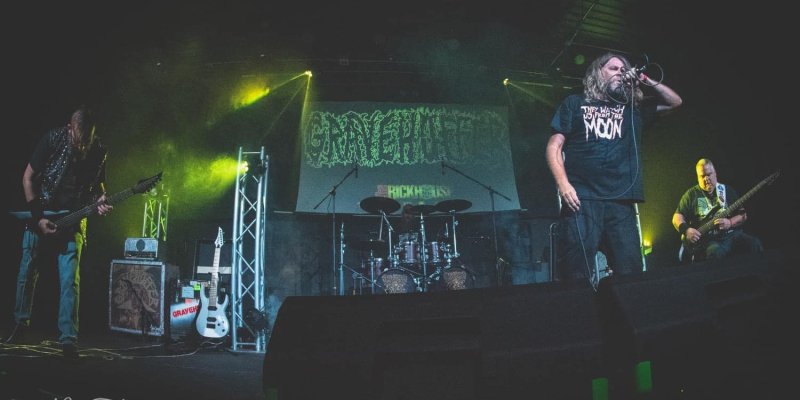 Gravehuffer Releases New Live Video For 'Chains Around You'!