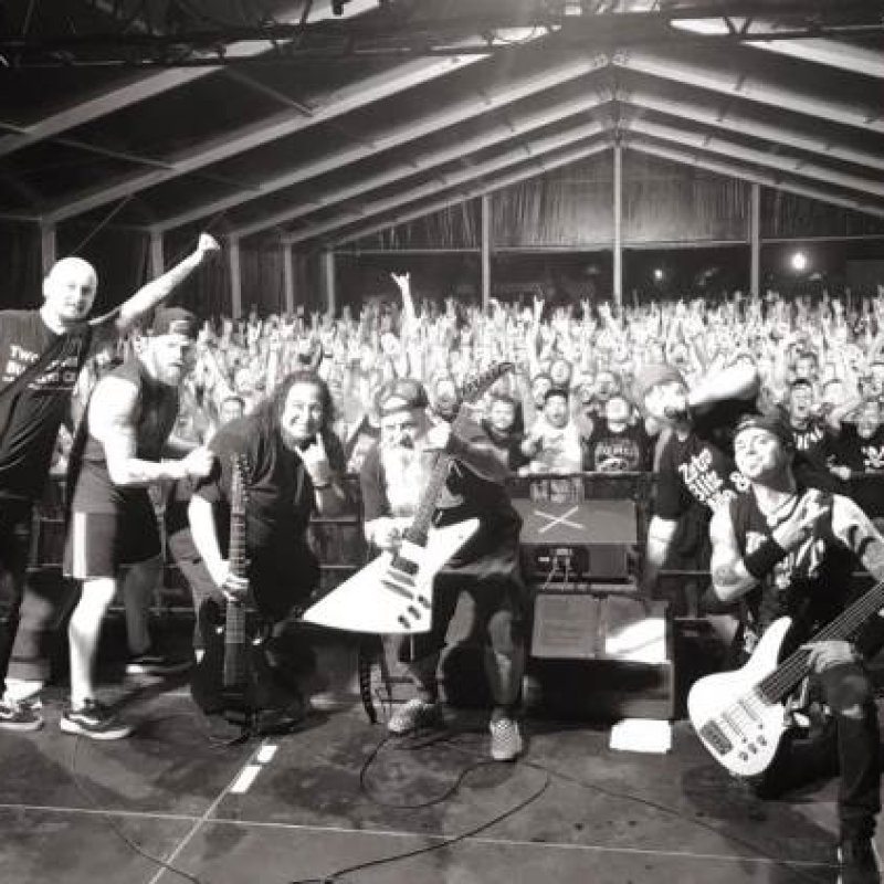  Watch JAMEY JASTA And DINO CAZARES Perform FEAR FACTORY's 'Replica' At BRUTAL ASSAULT Festival 