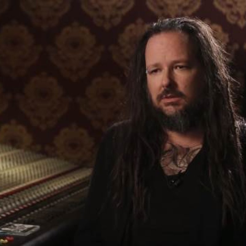  KORN Frontman Says He 'Got In Trouble' For 'Talking S**t' About METALLICA 