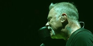  METALLICA Performs 'No Leaf Clover' For First Time In Nearly Seven Years: Pro-Shot Video!