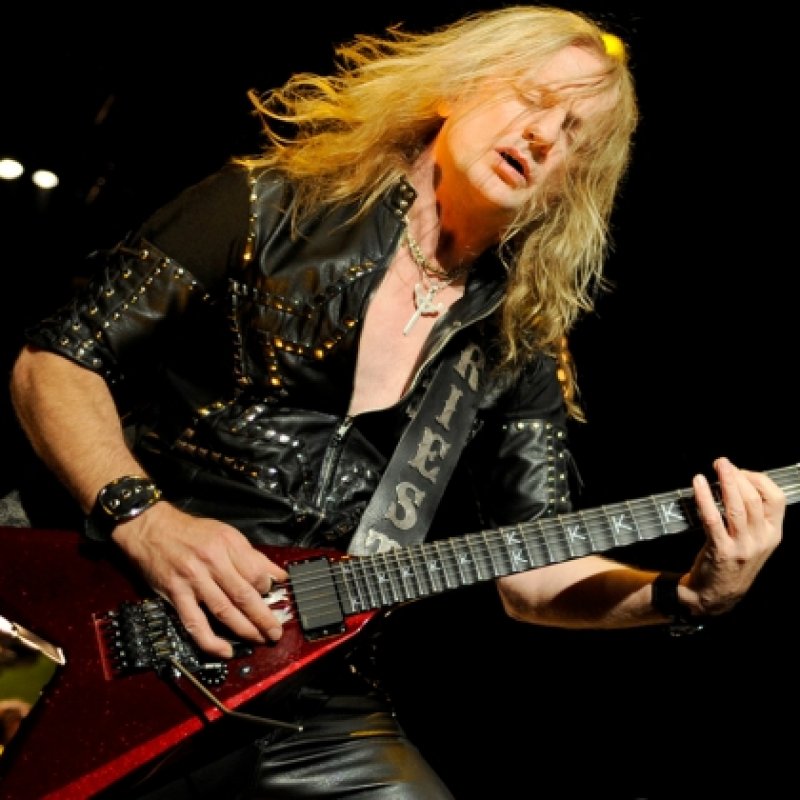 K.K. DOWNING Says GLENN TIPTON 'Liked The Odd One Too Many Beers Before Going On Stage Or During' JUDAS PRIEST Concerts