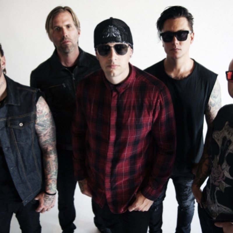  Here Is Official Preview Of New AVENGED SEVENFOLD Song 'Mad Hatter' 