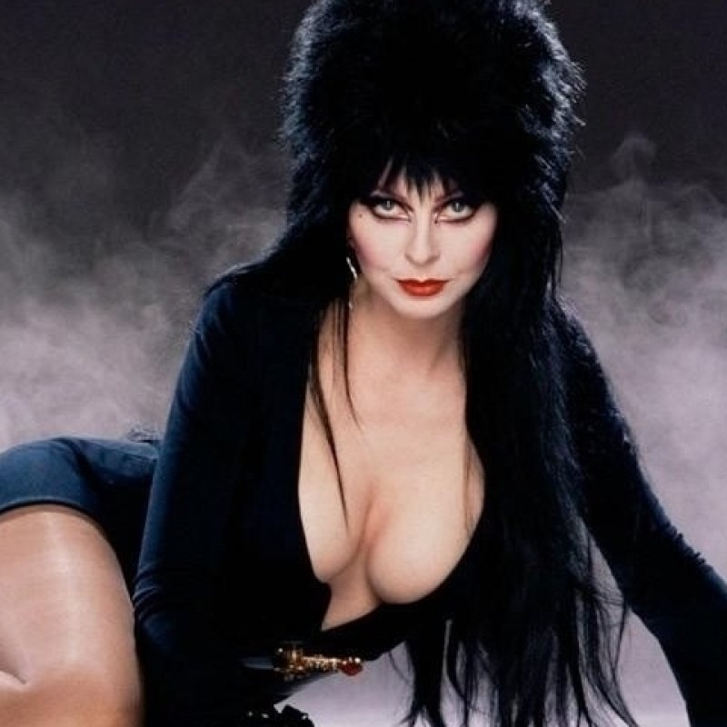 Ghoultown "Mistress of the Dark" starring Elvira [OFFICIAL VIDEO]