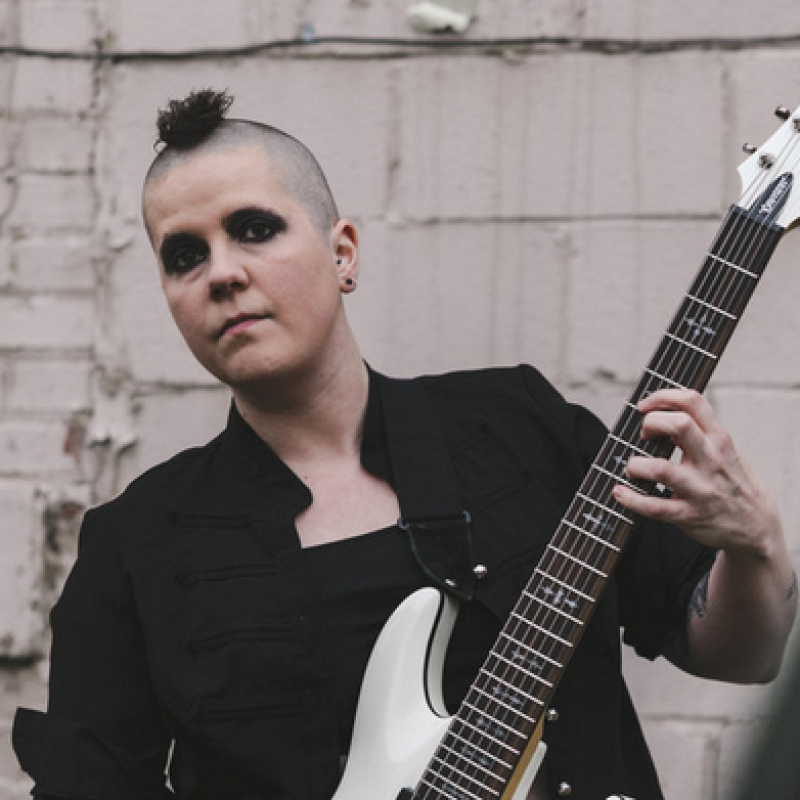 SARAH HALTER UNLEASHES INTENSE NEW SINGLE “AGITATION” – OUT AUGUST 29, 2025