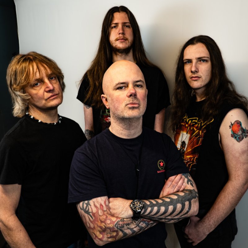 VISITOR ANNOUNCES “EXTRASOLAR” — HIGH-SPEED ALIEN-THEMED THRASH ASSAULT ARRIVES SEPTEMBER 6, 2025