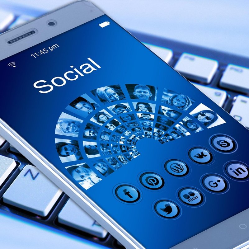Smartphone vs. Tablets: Online Social Casino Experience Differences