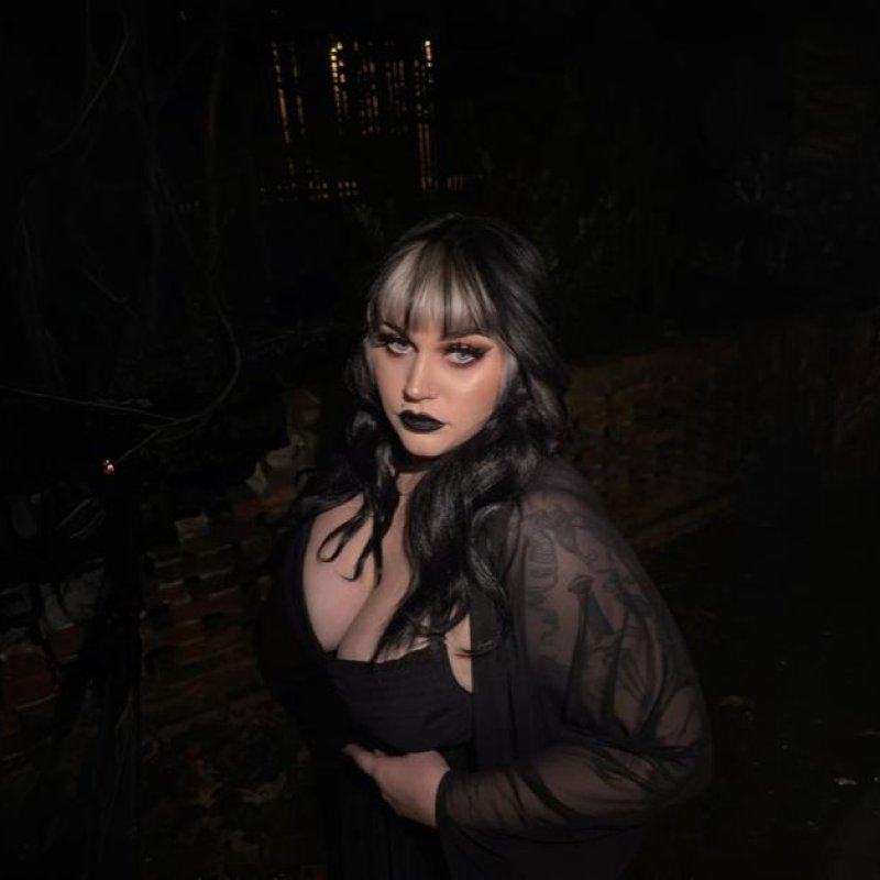 Into the Hollow: Jordan of Sibyl Opens Up on The Metal Queens Podcast