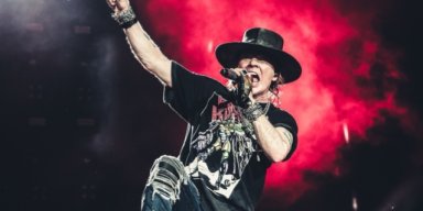  AXL ROSE Urges His Fans To 'Vote Blue' In Midterm Elections 