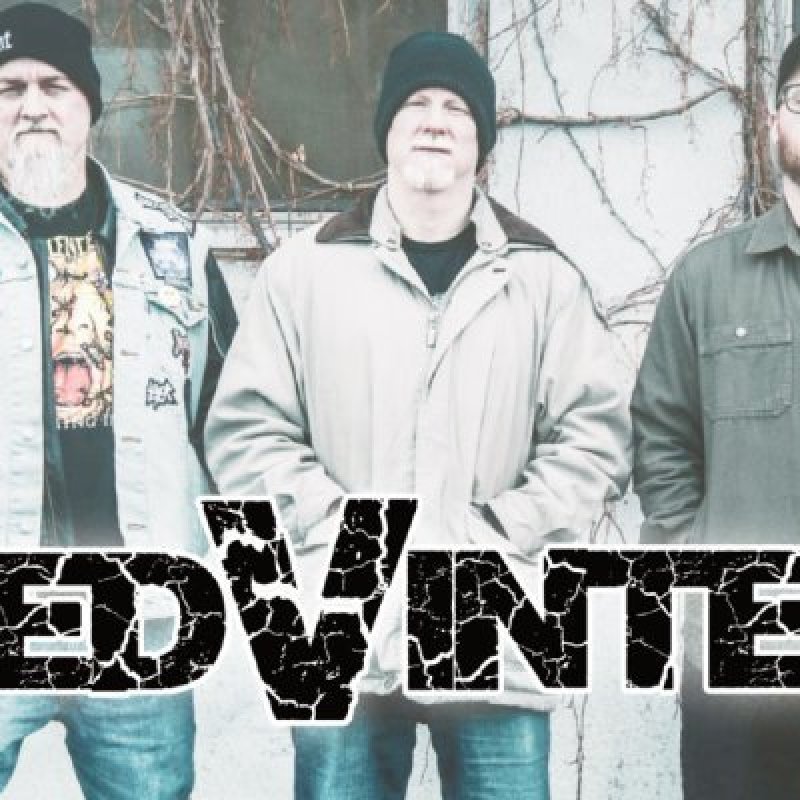 RED VINTER SINK THE SUMMER WITH FESTIVAL SPECTACLES, RADIO SUPPORT, AND LIVE CRUSHING