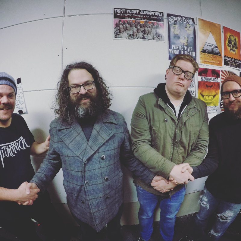 No List Records: ELEPHANT RIFLE Take On Uber Driving In New Music Video 'I'm Bad At Driving'