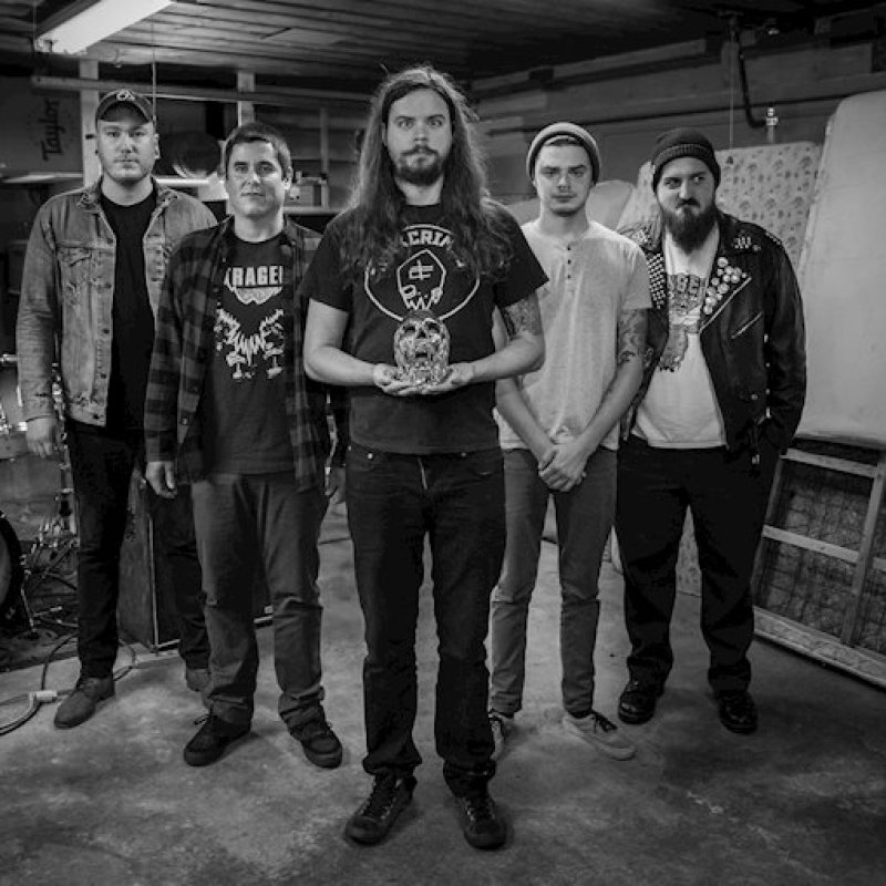TOMBTOKER are DOOM/STONER chameleons, creating a unique sound combining elements from all of their eclectic influences from extreme metal to noise rock.