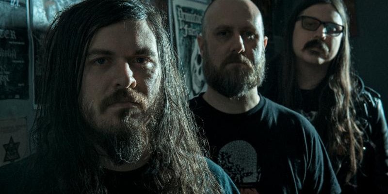 FISTER: Missouri Doom Trio Unveils "I Am Kuru" Video; Tour Underway