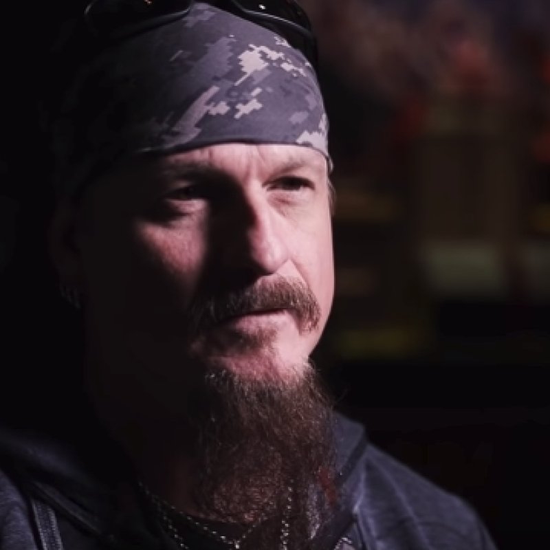  ICED EARTH's JON SCHAFFER Thinks 'We've Turned Into A Society Of Snowflakes Where People Are Just Weak And Entitled' 
