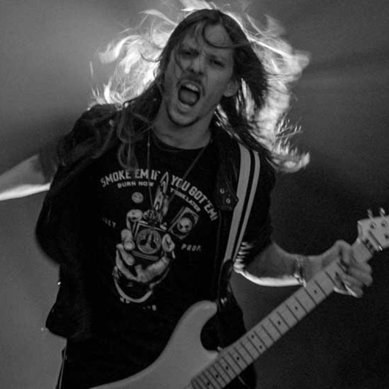 KING ZEBRA Release 'Like A Hurricane' Music Video And Single, Featuring Eric St. Michaels (ex-CHINA) On Vocals