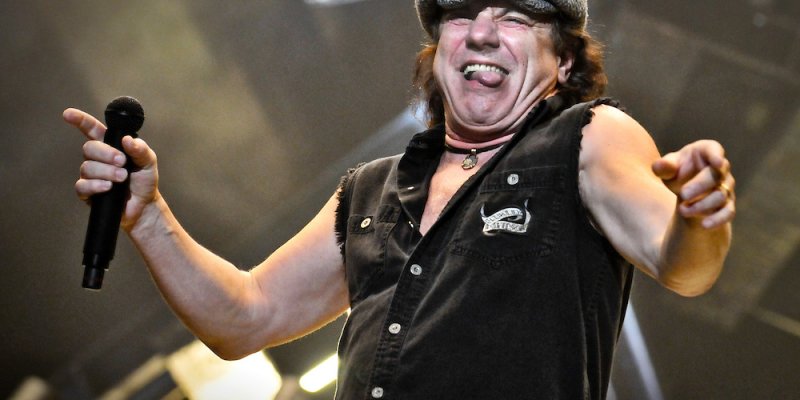  BRIAN JOHNSON Says He Is 'Sick Of Denying It' Confirms New AC/DC Record!