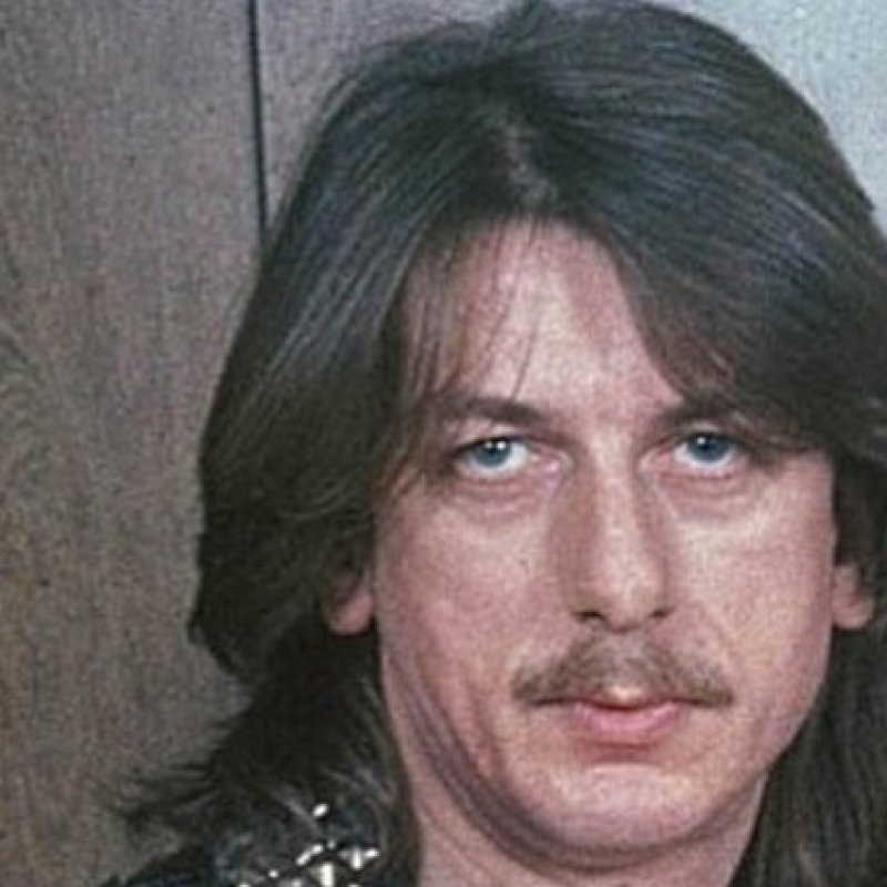  Was Late JUDAS PRIEST Drummer DAVE HOLLAND Victim Of 'Very Sad Injustice'? 
