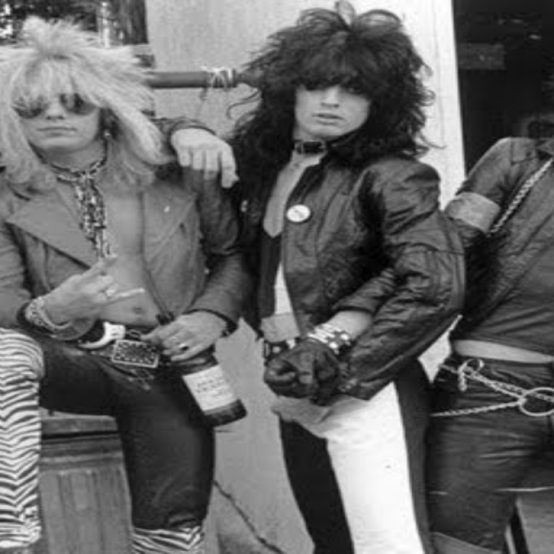 M&Ouml;TLEY CR&Uuml;E TO RELEASE THE DIRT SOUNDTRACK & RELEASE NEW SINGLE, &ldquo;THE DIRT (EST. 1981) (FEAT. MACHINE GUN KELLY)&rdquo;
