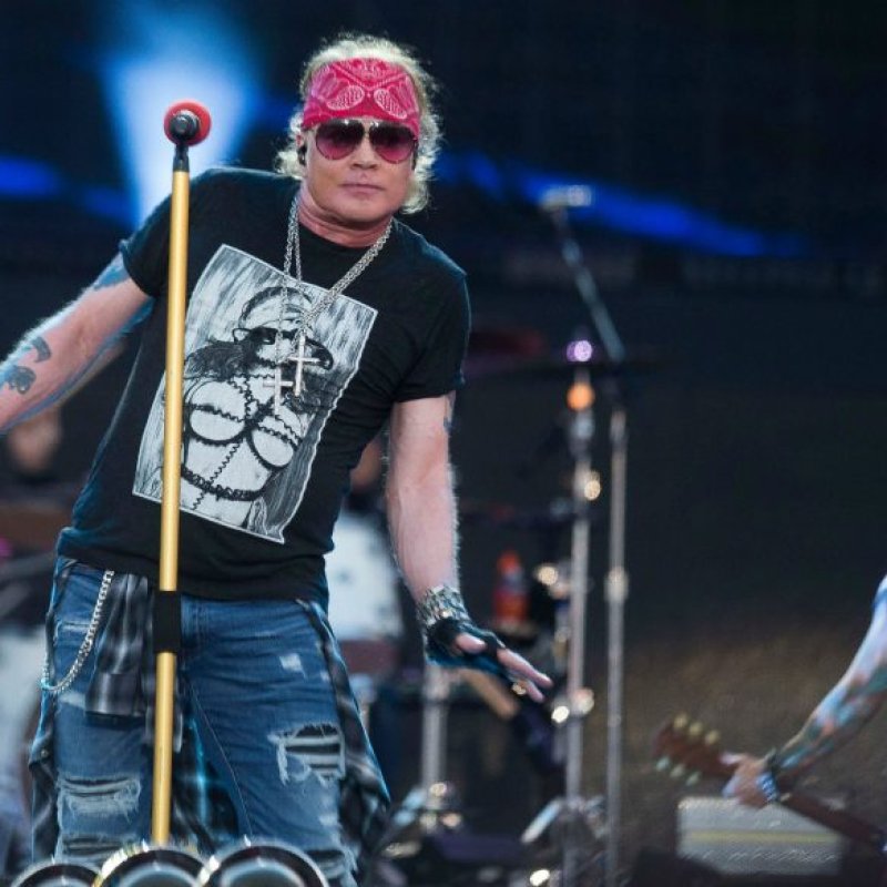 AXL HAS 'MAGNIFICENT' IDEAS FOR NEW GN'R ALBUM