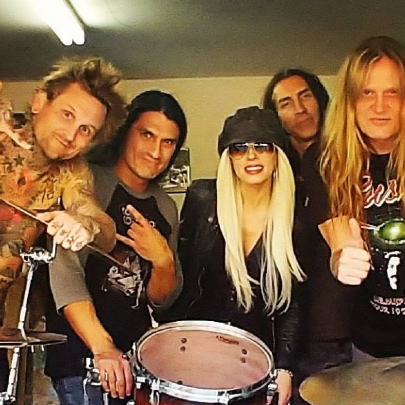  SEBASTIAN BACH's New Album Is 'Shaping Up To Be A Kick In The Ass' 