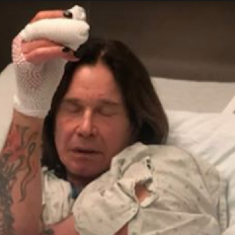  OZZY OSBOURNE Postpones All Tour Dates After After Falling!
