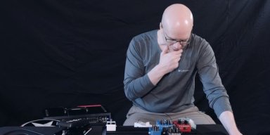 Devin Townsend Builds His Pedalboard, Explains Preferred Order of Pedals
