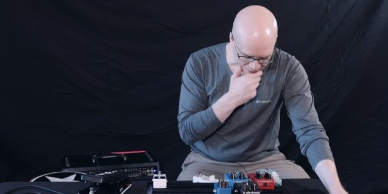 Devin Townsend Builds His Pedalboard, Explains Preferred Order of Pedals