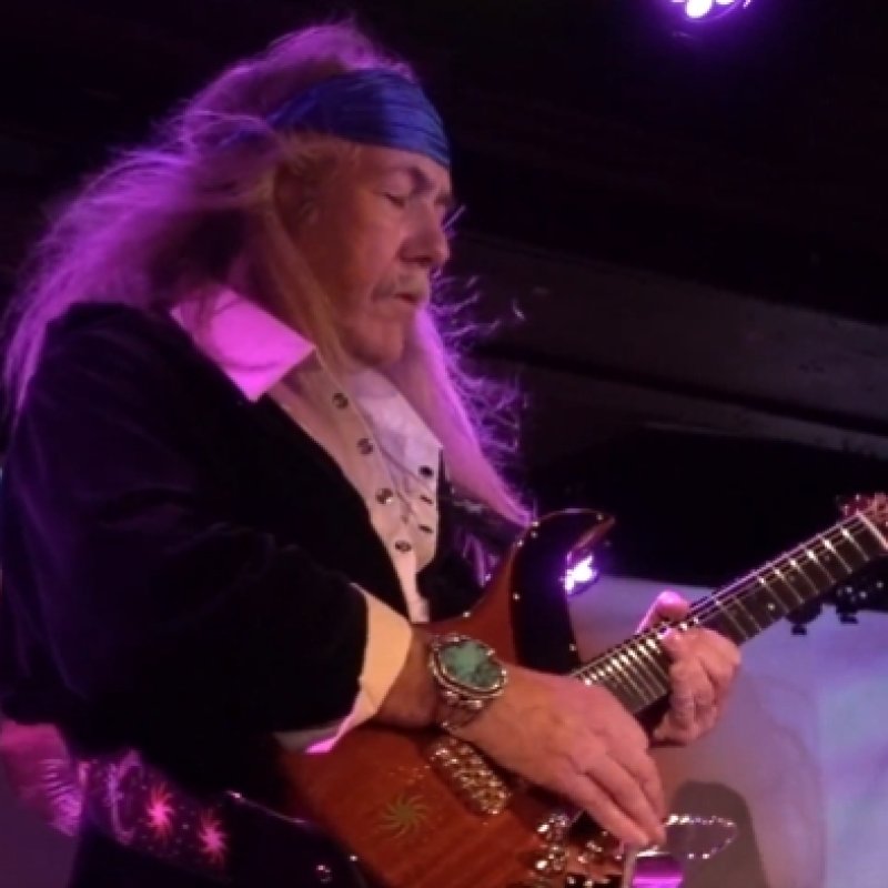  ULI JON ROTH: 'Stopped Listening To Music A Long, Long Time Ago' 