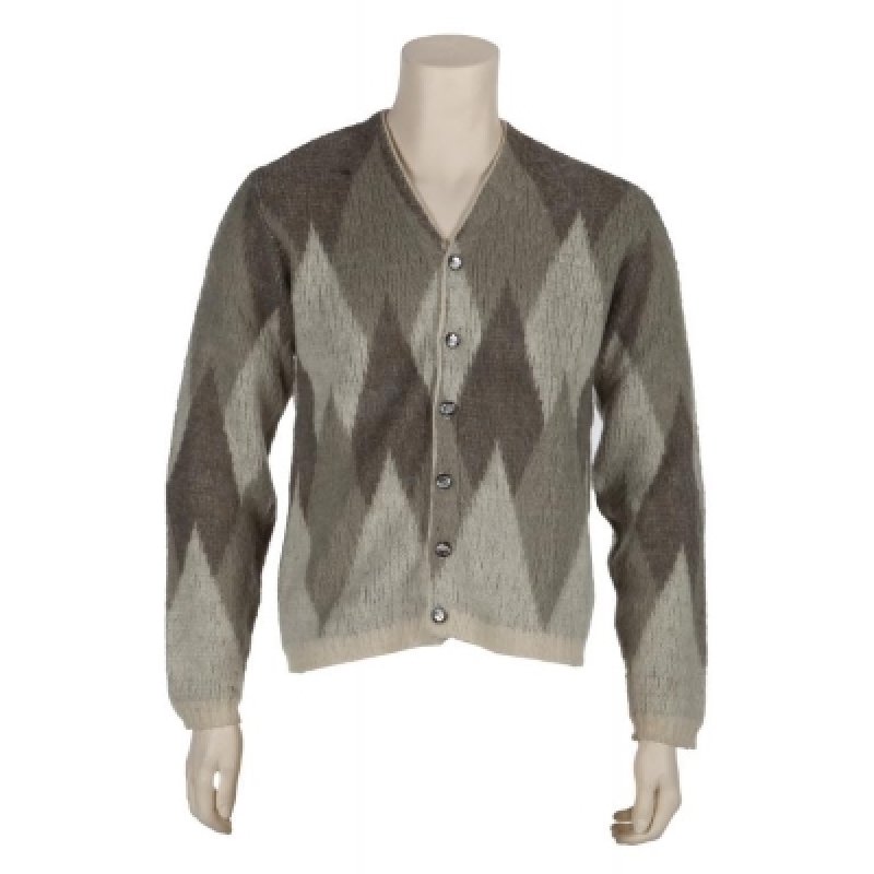  KURT COBAIN's Cardigan Sold For $75,000 