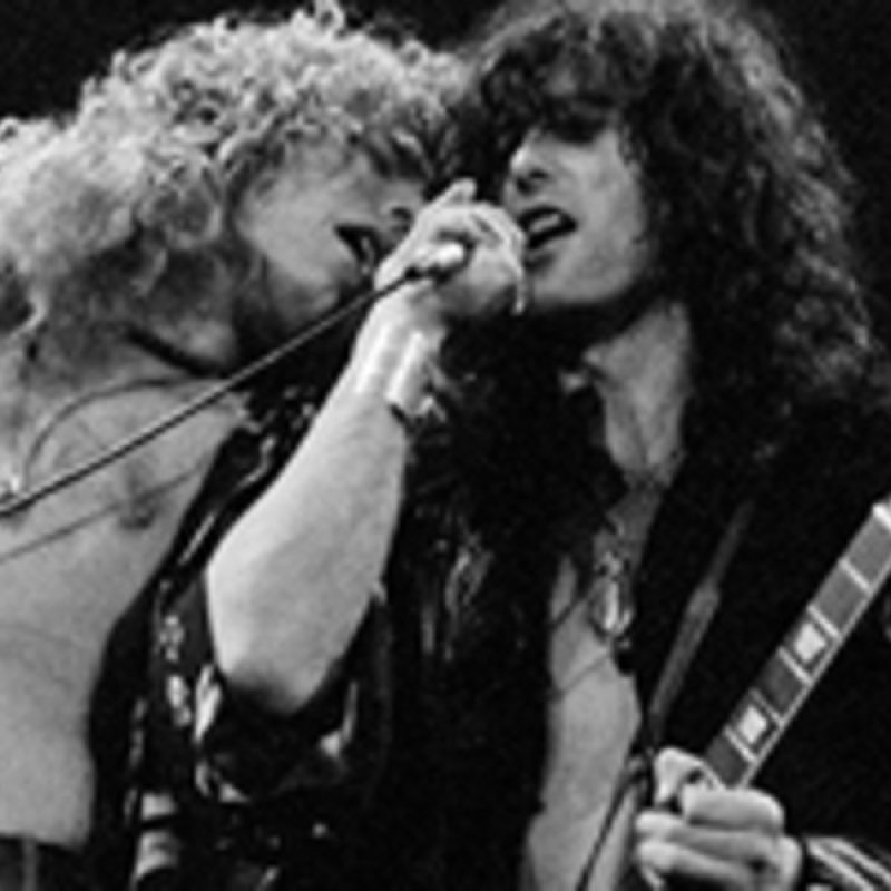 Robert Plant Opens Up on His Relationship With Jimmy Page: &ldquo;We Don&rsquo;t Hug Each Other&rdquo; 