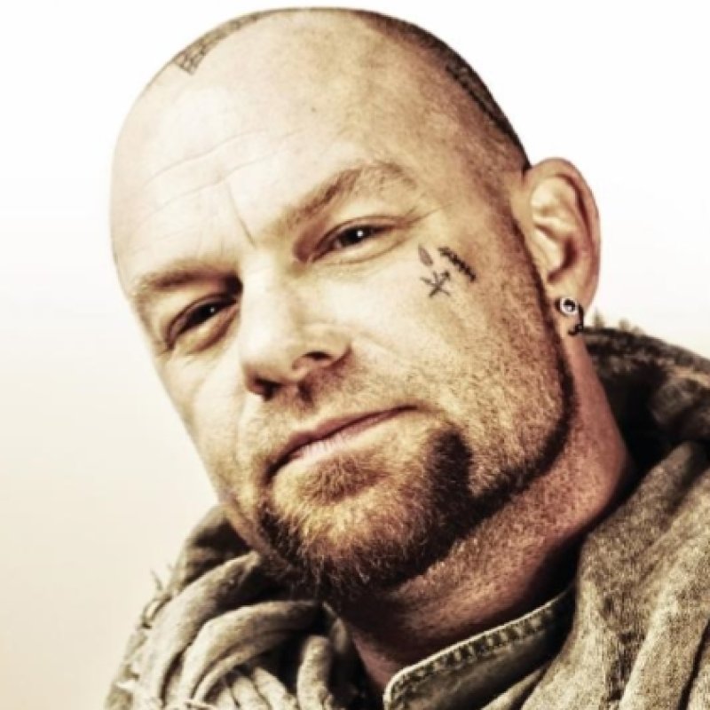 FFDP SINGER LAUNCHES CBD PRODUCT LINE