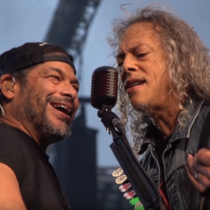 METALLICA Cover IRON MAIDEN's 'Killers'