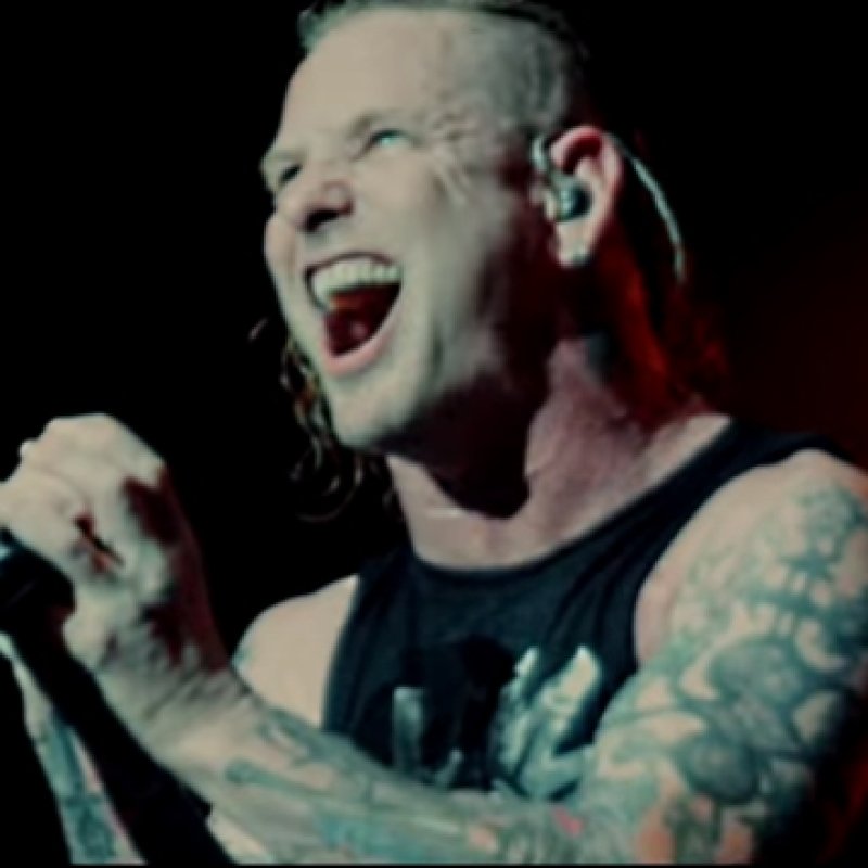  COREY TAYLOR Blasts Holocaust Deniers 