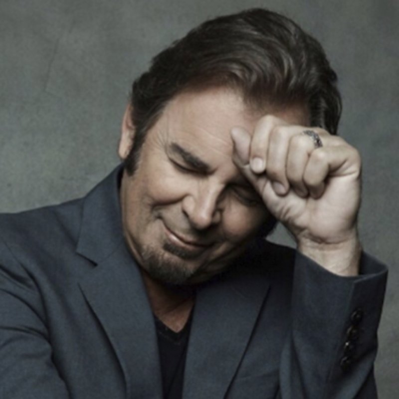 JOURNEY Keyboardist Says God Is Whispering In His Ear 