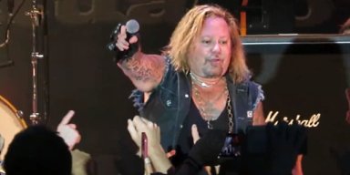 See VINCE NEIL Perform MÖTLEY CRÜE Classics At STERLINGFEST 2019 