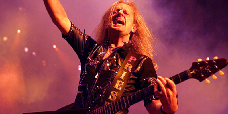 DOWNING RETURNS TO LIVE STAGE