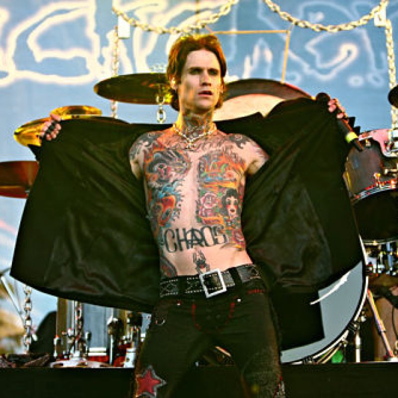  BUCKCHERRY Singer Recorded 'Crazy Bitch' On His Mother's Answering Machine 