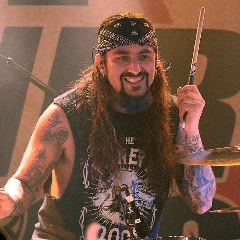 PORTNOY DOESN'T WANT TO UPSET DREAM THEATER
