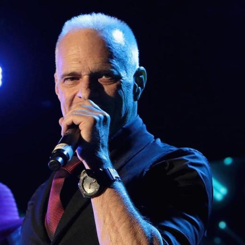 VAN HALEN Legend David Lee Roth Felt Like Committing Suicide 