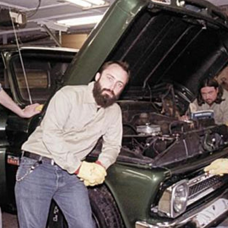 ex-Clutch keyboardist Mick Schauer dies