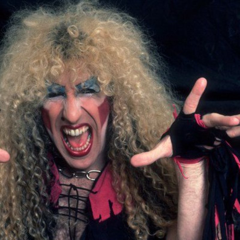 DEE SNIDER Slams NFL, And Makes A Good Point!