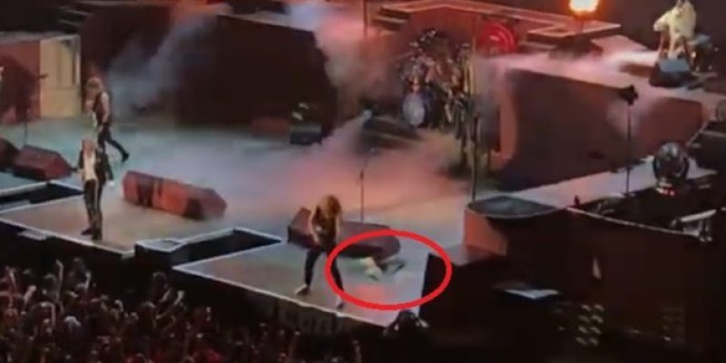 Watch IRON MAIDEN’s Janick Hit A Security Guard With His Guitar