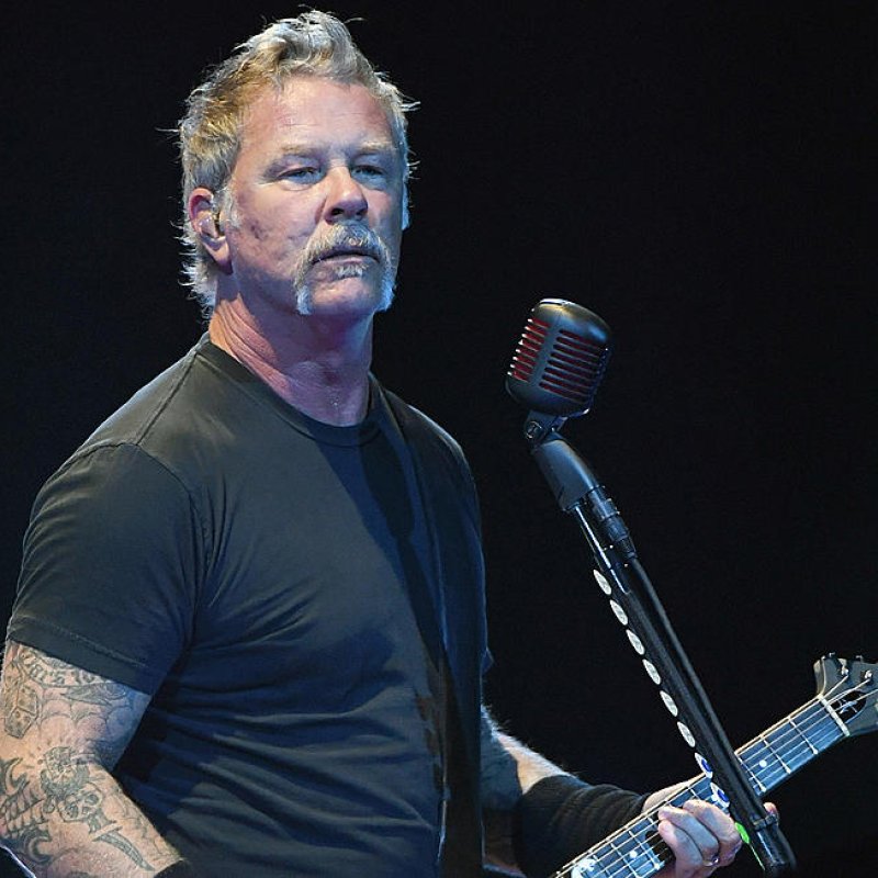 LARS Says HETFIELD Is 'In The Process Of Healing Himself' 