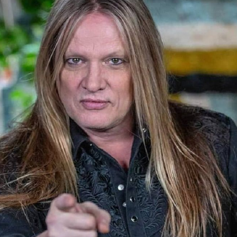 Sebastian Bach has Twitter meltdown, insults journalist, apologizes and blames tour