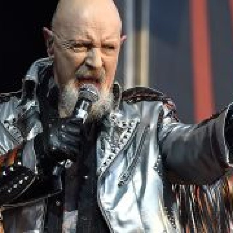 HALFORD Says Christian Right Is 'Pushing The LGBTQ Community Under The Bus' 
