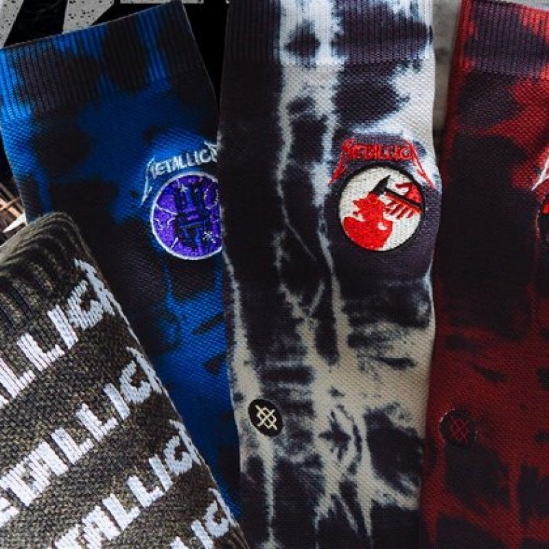  METALLICA Announce Line Of Socks 